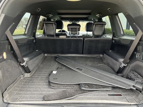 Used 2019 Mercedes-Benz GLS 450 4MATIC image 34