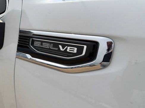 Used 2025 GMC Sierra 1500 SLT AWD/4WD image 9