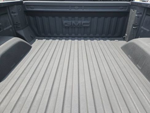 Used 2025 GMC Sierra 1500 Denali w/ Denali Reserve Package AWD/4WD image 18