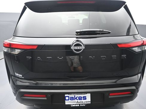 Used 2022 Nissan Pathfinder SV w/ SV Black Package FWD image 33