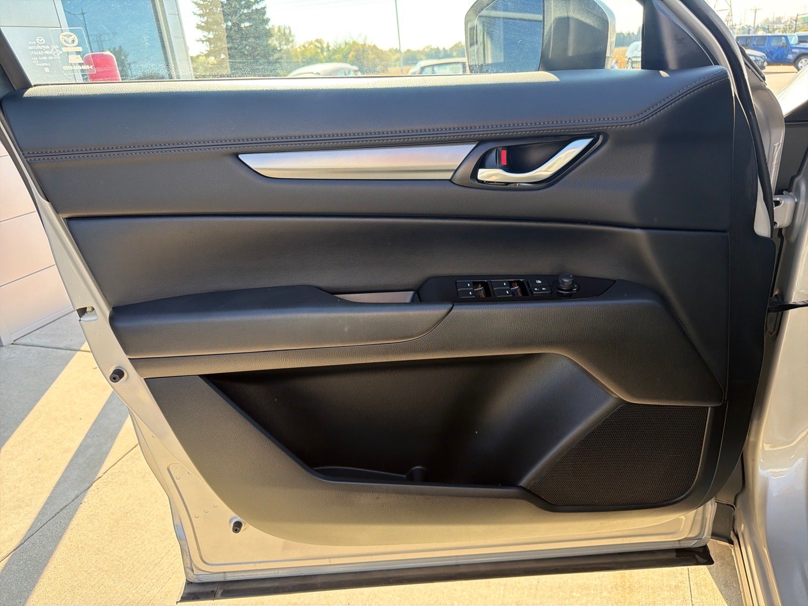 Used 2025 MAZDA CX-5 AWD 2.5 S w/ Select Package image 11