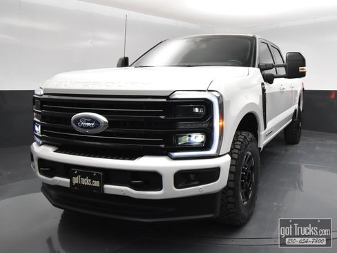 Used 2026 Ford F250 Platinum AWD/4WD image 55