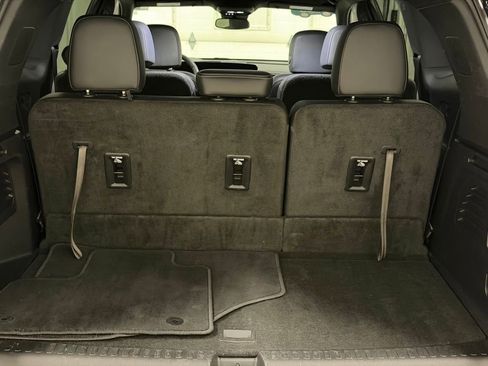 Certified 2025 Buick Enclave Preferred image 17