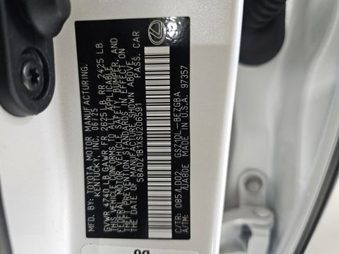 Used 2025 Lexus ES 350 w/ Premium Package image 24