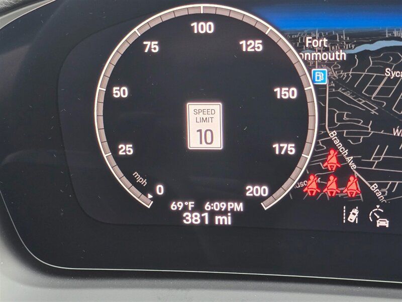 Used 2026 Porsche Panamera 4 AWD/4WD image 9