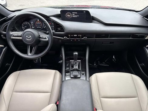 Used 2019 MAZDA MAZDA3 Hatchback FWD image 20