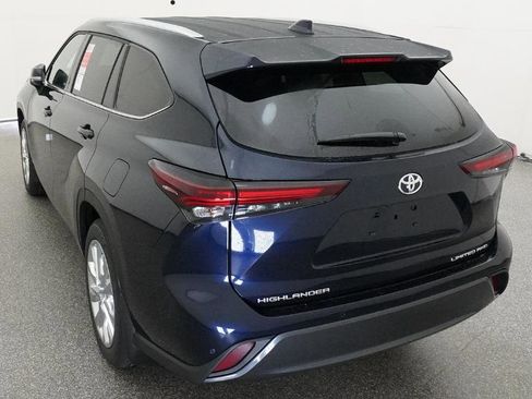 New 2026 Toyota Highlander Limited AWD/4WD image 13