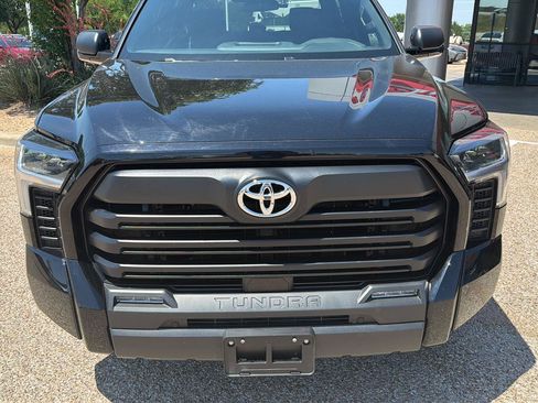 Used 2026 Toyota Tundra SR5 w/ SR5 Convenience Package AWD/4WD image 8