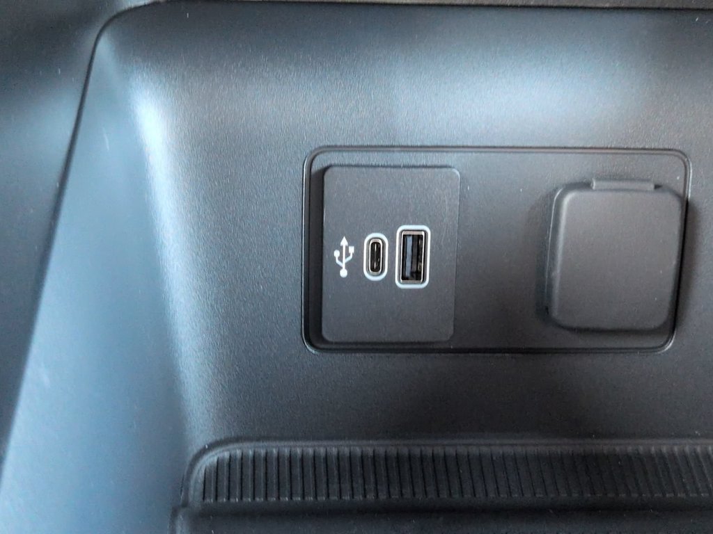 New 2027 Ford Explorer Active w/ Active Comfort Package RWD image 22