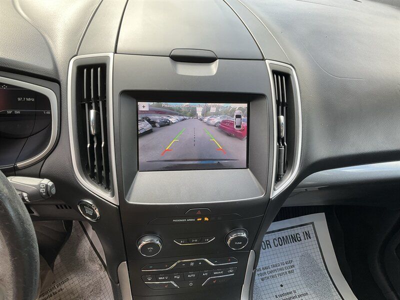 Used 2019 Ford Edge SEL w/ Equipment Group 201A AWD/4WD image 28