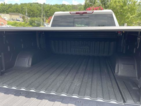 Used 2023 Chevrolet Silverado 1500 High Country w/ High Country Premium Package RWD image 29