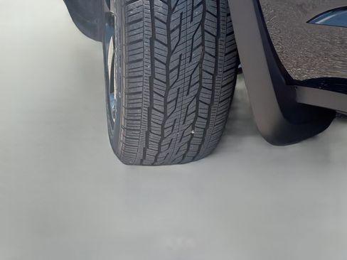 Used 2023 Land Rover Defender 110 X AWD/4WD image 44