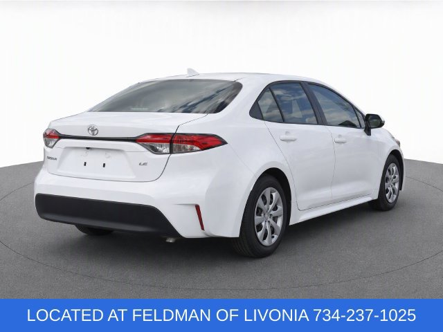 Used 2023 Toyota Corolla LE FWD image 4