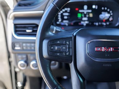 Used 2023 GMC Yukon AT4 w/ AT4 Premium Package image 17