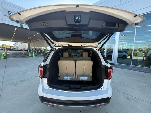 Used 2016 Ford Explorer XLT w/ Equipment Group 202A image 40