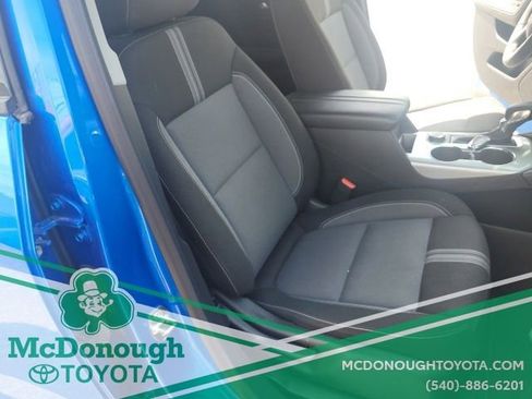 Used 2025 Chevrolet Blazer LT AWD/4WD image 19