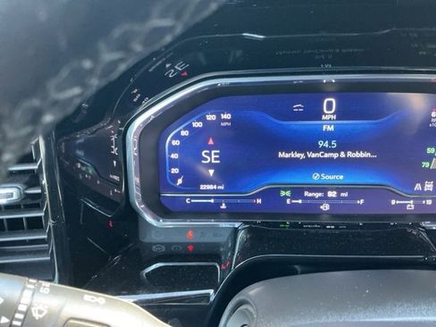 Used 2024 Chevrolet Silverado 2500 LTZ w/ LTZ Premium Package image 9