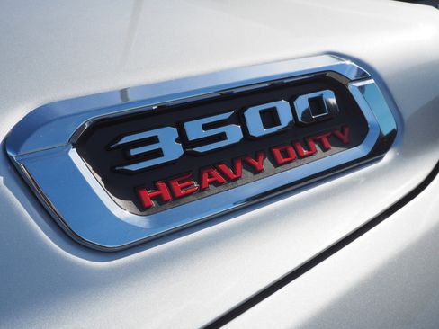 Used 2025 RAM 3500 Big Horn image 10