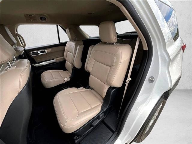 Used 2020 Ford Explorer XLT w/ Equipment Group 202A AWD/4WD image 24