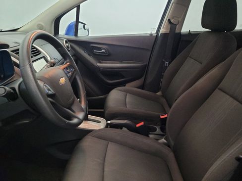 Used 2016 Chevrolet Trax LT w/ LPO, Protection Package AWD/4WD image 17