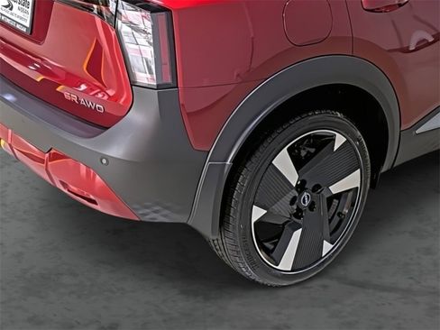 New 2026 Nissan Kicks SR w/ Cold Weather Package image 12