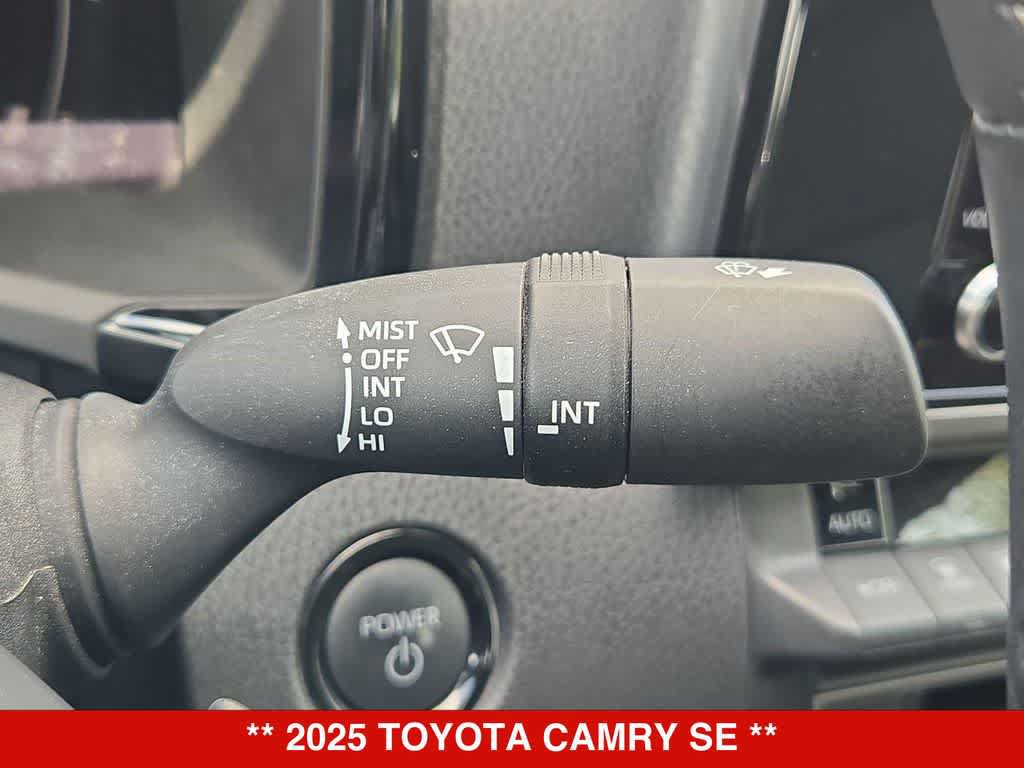 Used 2025 Toyota Camry SE FWD image 25