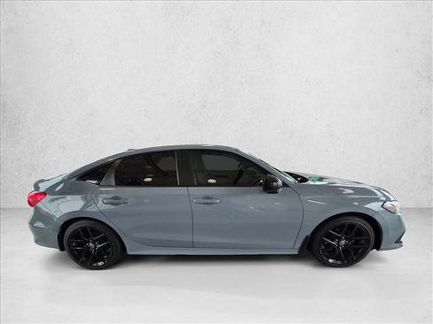 Used 2024 Honda Civic Sport image 4