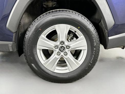 Certified 2021 Toyota RAV4 XLE w/ Convenience Package image 29