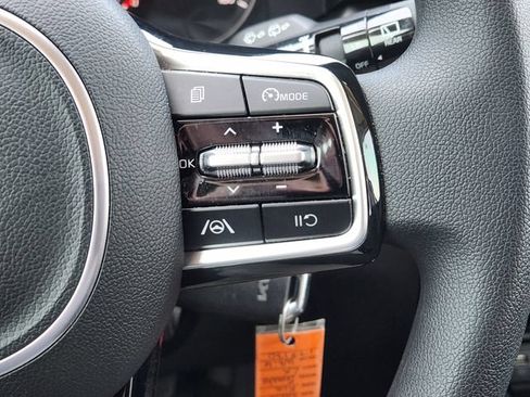 Certified 2023 Kia Sorento LX FWD image 28