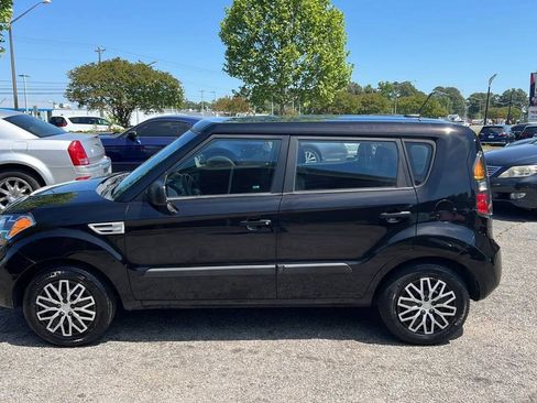 Used 2011 Kia Soul FWD image 8