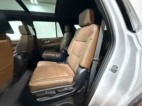 Used 2023 Chevrolet Tahoe High Country image 8