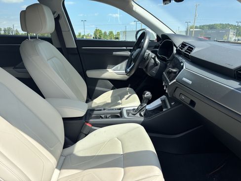 Used 2023 Audi Q3 2.0T Premium Plus w/ Premium Plus Package AWD/4WD image 35