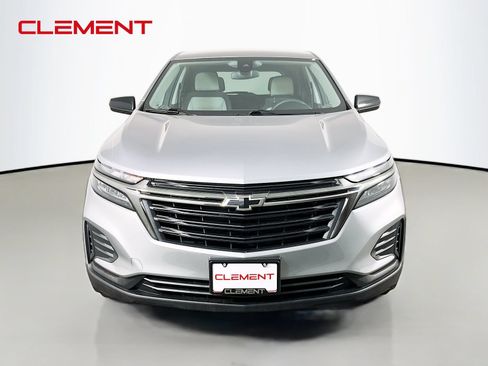 Used 2023 Chevrolet Equinox LS w/ LS Convenience Package FWD image 3