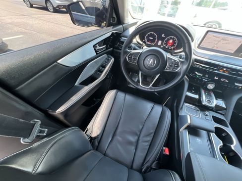 Used 2024 Acura MDX SH-AWD w/ Technology Package image 4