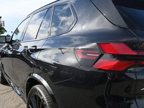 Used 2024 BMW X5 xDrive40i w/ M Sport Package AWD/4WD image 21