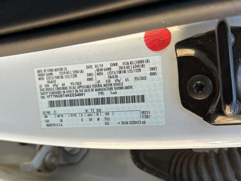 Used 2019 Ford F250 Lariat w/ Lariat Value Package AWD/4WD image 21
