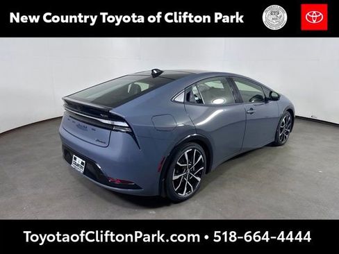 Used 2023 Toyota Prius Prime FWD image 3
