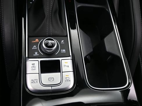 Used 2022 Kia Telluride SX w/ SX Prestige Package image 30