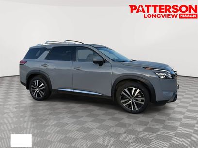 Used 2025 Nissan Pathfinder Platinum