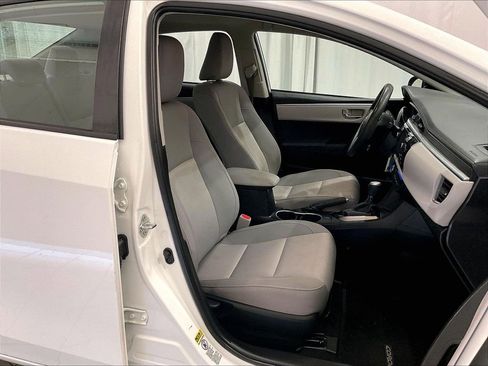 Used 2014 Toyota Corolla LE FWD image 11