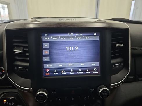 Used 2020 RAM 1500 Laramie w/ Off Road Group AWD/4WD image 18
