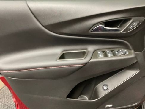 Certified 2024 Chevrolet Equinox RS w/ RS Leather Package AWD/4WD image 11