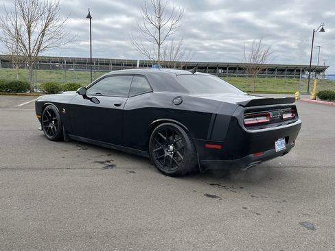 Used 2015 Dodge Challenger R/T Scat Pack w/ Scat Pack Appearance Package image 3