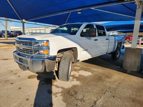 Used 2018 Chevrolet Silverado 3500 W/T w/ WT Convenience Package image 2