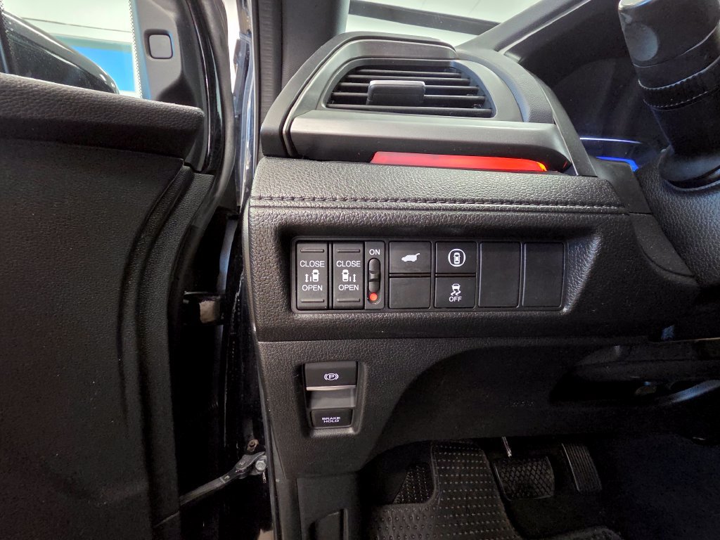 Used 2023 Honda Odyssey Sport image 19