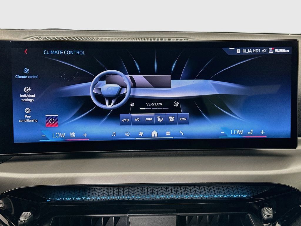 Used 2025 BMW M240i xDrive Coupe w/ Premium Package AWD/4WD image 16