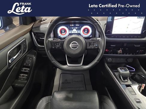 Used 2021 Nissan Rogue Platinum FWD image 17
