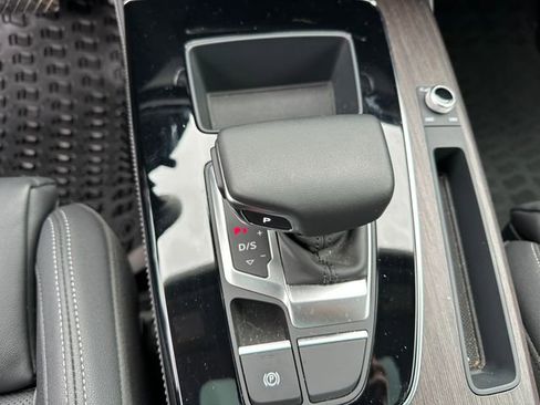 Used 2023 Audi Q5 2.0T Premium Plus image 17