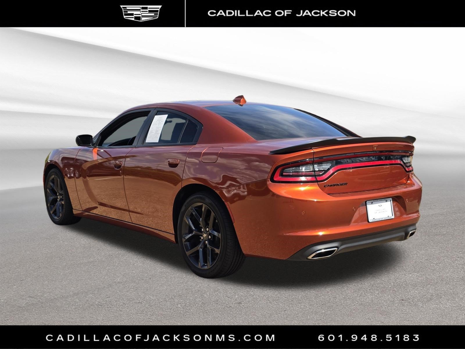 Used 2022 Dodge Charger SXT w/ Plus Group RWD image 3