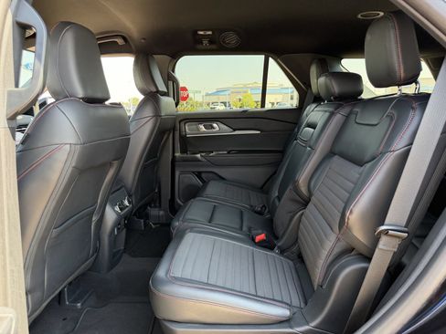 Used 2025 Ford Explorer ST-Line w/ Premium Package RWD image 27